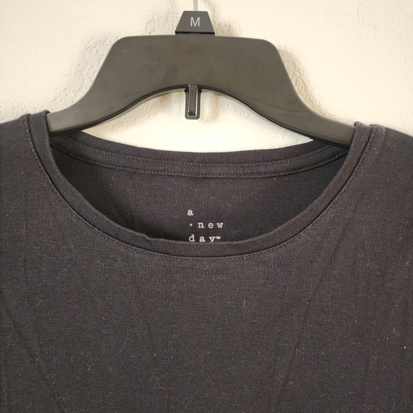 🎀 A New Day Junior's Black Long Sleeve Top Size: Small 🎀 - Picture 4 of 4